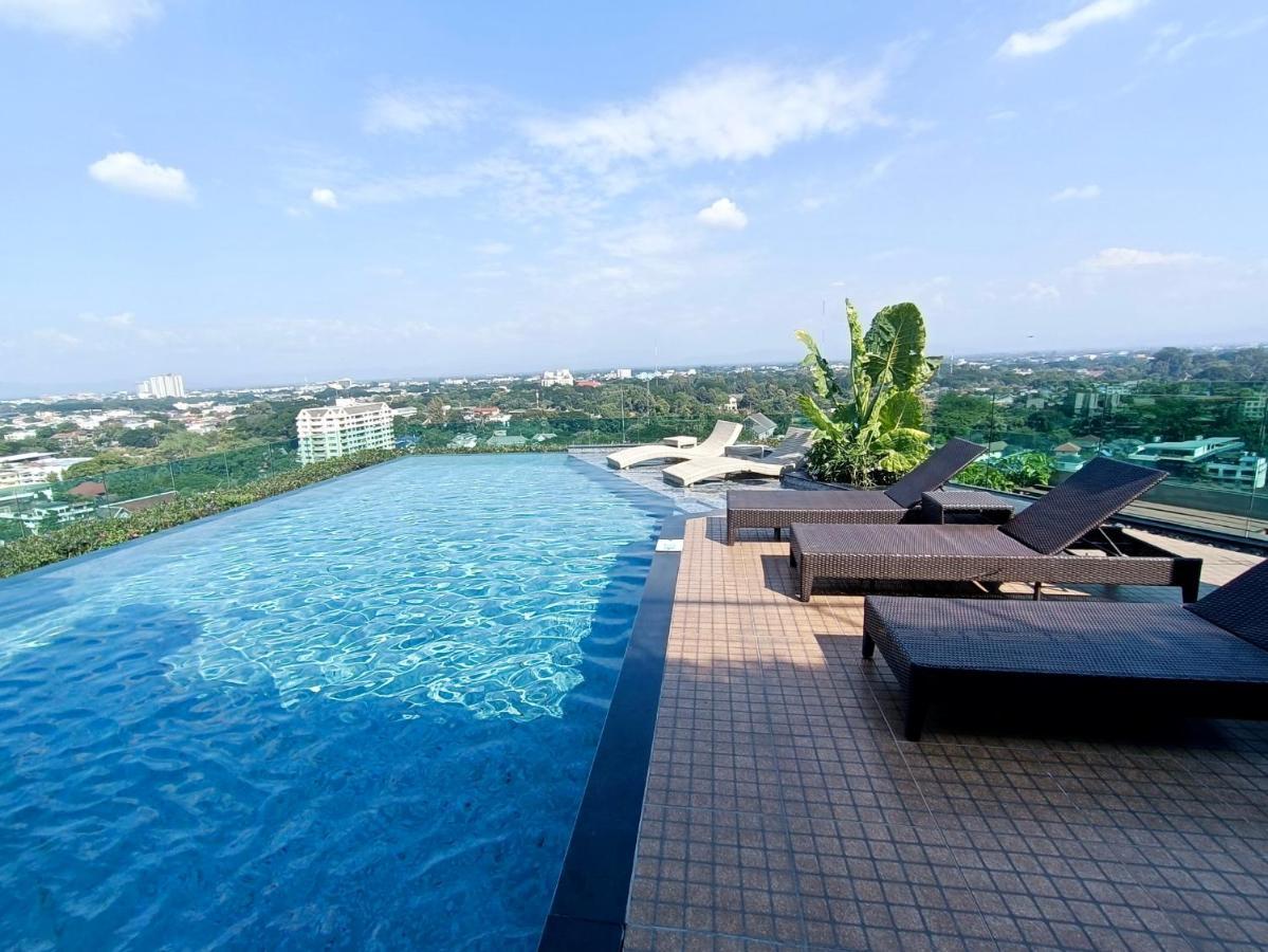The Astra Condo City Center Chiang Mai Buitenkant foto