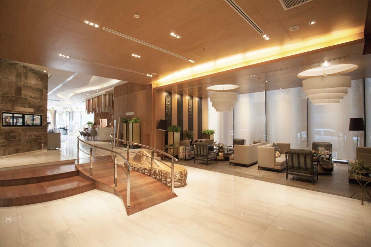 The Astra Condo City Center Chiang Mai Buitenkant foto